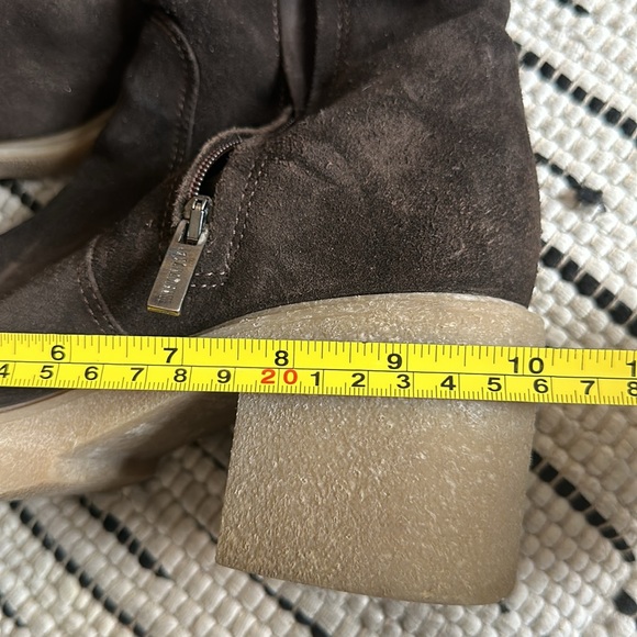 Boots - Picture 11 of 13